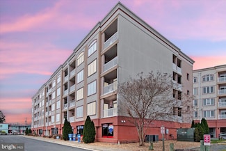 100 Taylor St Unit 206, Colonial Beach, VA 22443