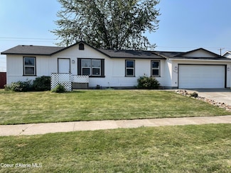 7410 W Robin Rd, Rathdrum, ID 83858