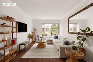 200 E 69th St Unit 2R, New York, NY 10021