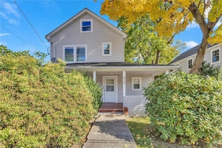 217 Warren Ave, White Plains, NY 10603