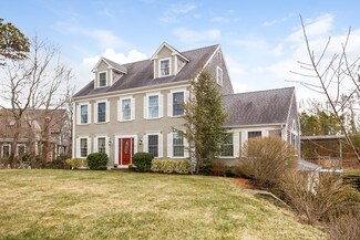26 Oak Bluff Rd, Sagamore Beach, MA 02562