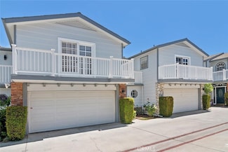 18850 Hatteras St Unit 5, Tarzana, CA 91356