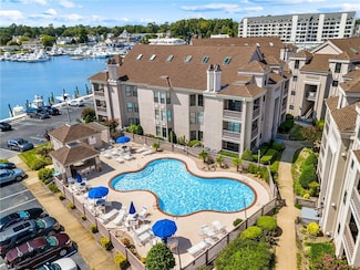 403 Harbour Point Unit 305, Virginia Beach, VA 23451