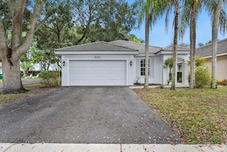 9161 Lake Park Cir N, Davie, FL 33328