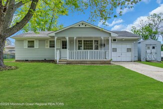 6 Eagle Lake Dr, Little Egg Harbor Township, NJ 08087