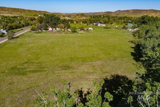 5700 W Dry Creek Rd, Boise, ID 83714