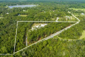 6033 Silver Lake Dr, Palatka, FL 32177