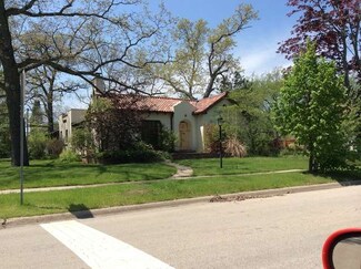 2218 Edina Blvd, Zion, IL 60099