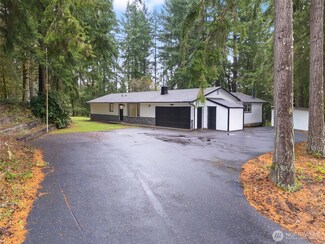 400 Ogden Rd, Castle Rock, WA 98611