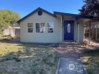 319 3rd Ave SE, Soap Lake, WA 98851