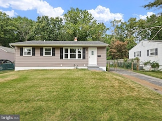 46 Holden Dr, New Castle, DE 19720