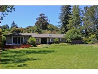 25960 Estacada Dr, Los Altos Hills, CA 94022