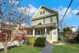 136 Buckingham Rd, Yonkers, NY 10701
