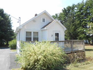 213 W Park St, Neshkoro, WI 54960