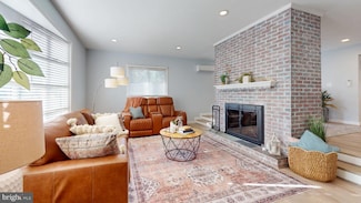 316 N Woodstock Dr, Cherry Hill, NJ 08034