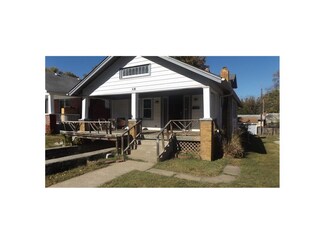 2012 Tauromee Ave, Kansas City, KS 66102