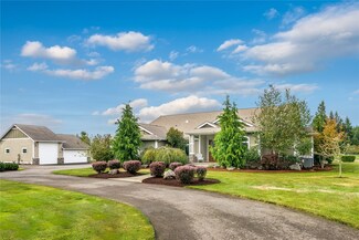 13707 Smokey Ln SE, Rainier, WA 98576
