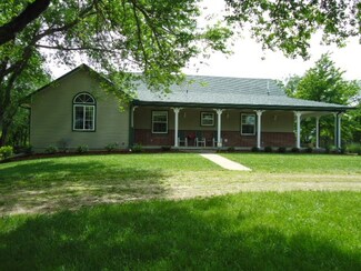 6073 22nd Rd, Udall, KS 67146