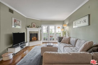 4401 Moorpark Way Unit 106, Toluca Lake, CA 91602