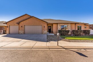 14 Erica Ct, Pueblo, CO 81001