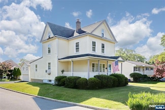 67 Hillside Ave, Midland Park, NJ 07432