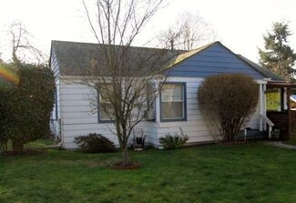 639 SW 136th St, Burien, WA 98166