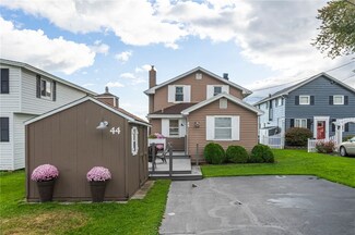 44 Lakeside Blvd, Hilton, NY 14468