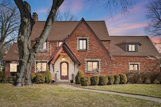 2 N Broadmoor Blvd, Springfield, OH 45504