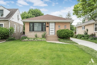 8140 N Washington St, Niles, IL 60714