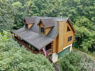 306 Henry Dingus Way, Maggie Valley, NC 28751