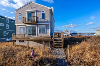 2 Beach Ave, Biddeford, ME 04005