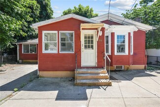 39 Chaplin St, Pawtucket, RI 02861
