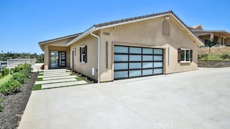 1198 Barbara Dr, Vista, CA 92084