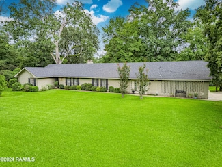 105 Parkway Dr, Lafayette, LA 70508