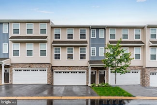 1831 Shady Ln, Mechanicsburg, PA 17055