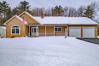 4 Lisa Ln, Biddeford, ME 04005