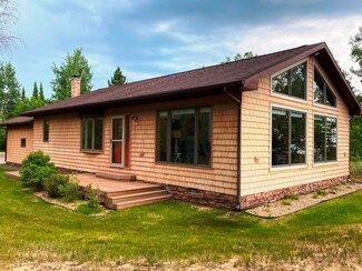 7660 W Nuthatch Row, Bay Mills Township, MI 49715