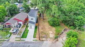 2835 Macon St, Dallas, TX 75215