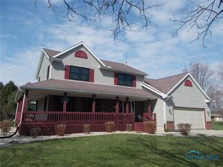 9165 Dover Dr, Wauseon, OH 43567