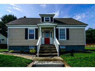 2 Atwood St, West Warwick, RI 02893
