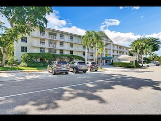 3636 Whitehall Dr Unit 4010, West Palm Beach, FL 33401