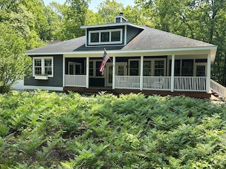 18743 Old Field Rd, New Buffalo, MI 49117