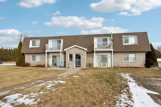 308 Sweet Rd Unit 302, Darien, WI 53114