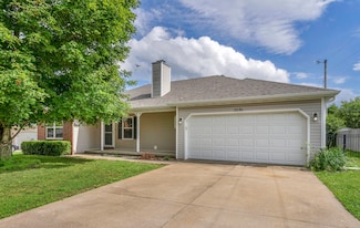 2236 E Logan St, Republic, MO 65738