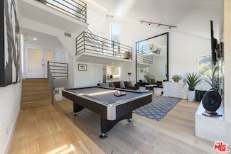 8581 Cole Crest Dr, Los Angeles, CA 90046