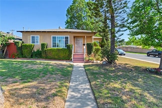 946 W 9th St, Corona, CA 92882