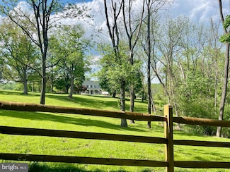 16350 Matthews Rd, Monkton, MD 21111
