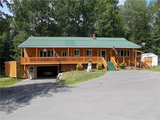 557 Griffin Ridge Rd, Mapleton, ME 04757