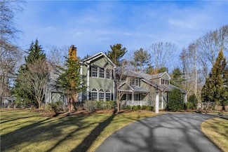 75 Westfield Dr, East Greenwich, RI 02818