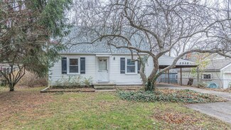2538 Parkwood Ave, Ann Arbor, MI 48104